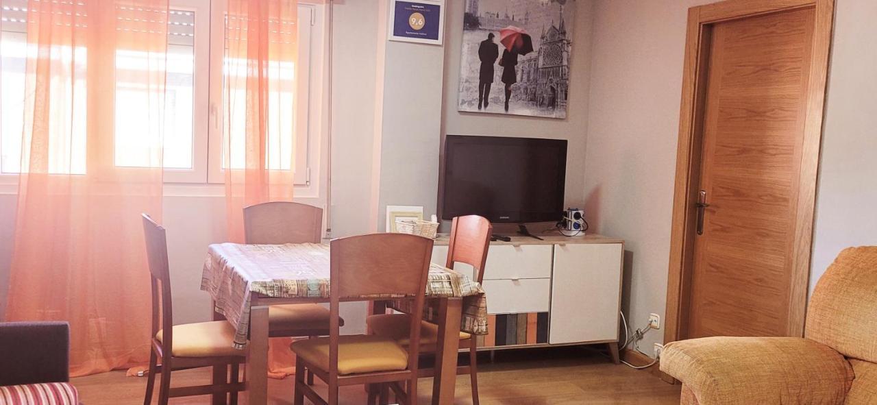 Www Apartamentovaldivia Es Parking Incluido レオン エクステリア 写真